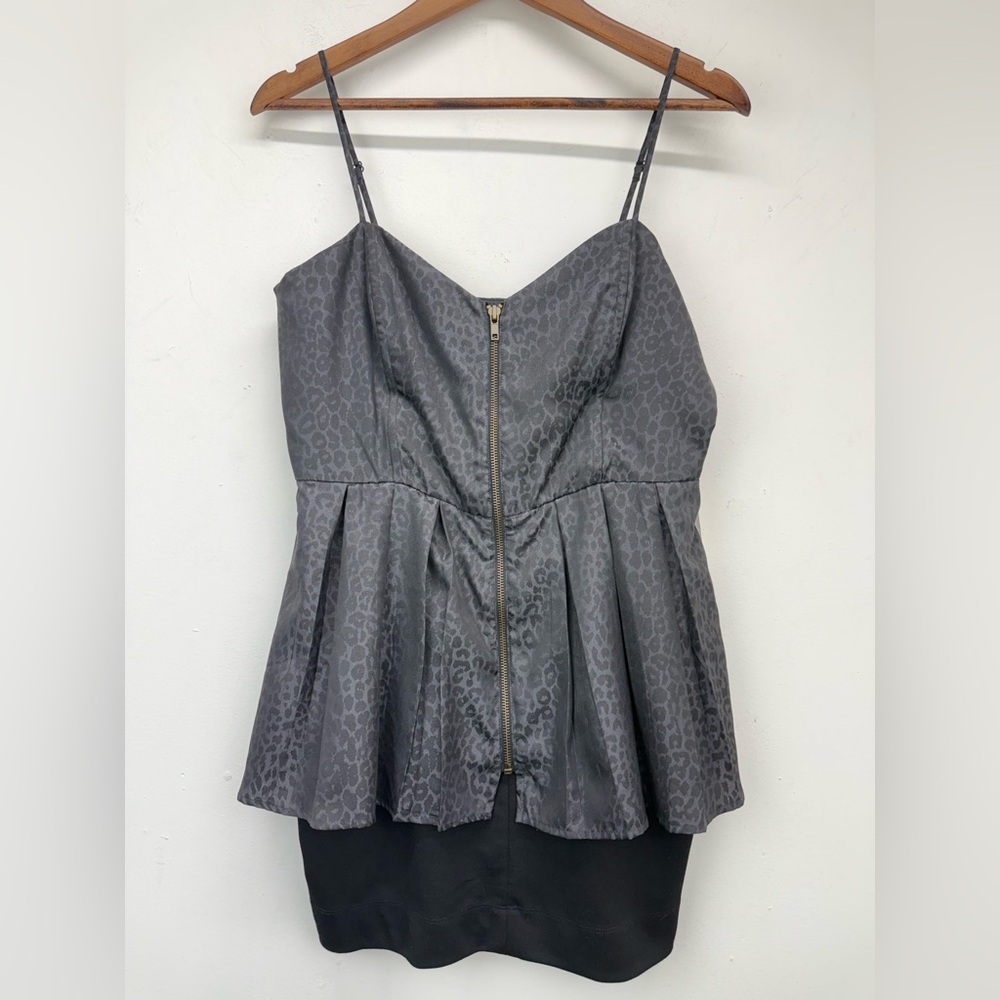 Twenty One size Large Women’s Black Gray Leopard Print Peplum Mini Dress